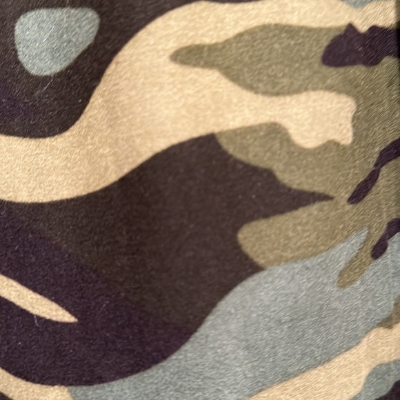 Camouflage Print Buttery Soft Leggings New - Picture 6 of 6